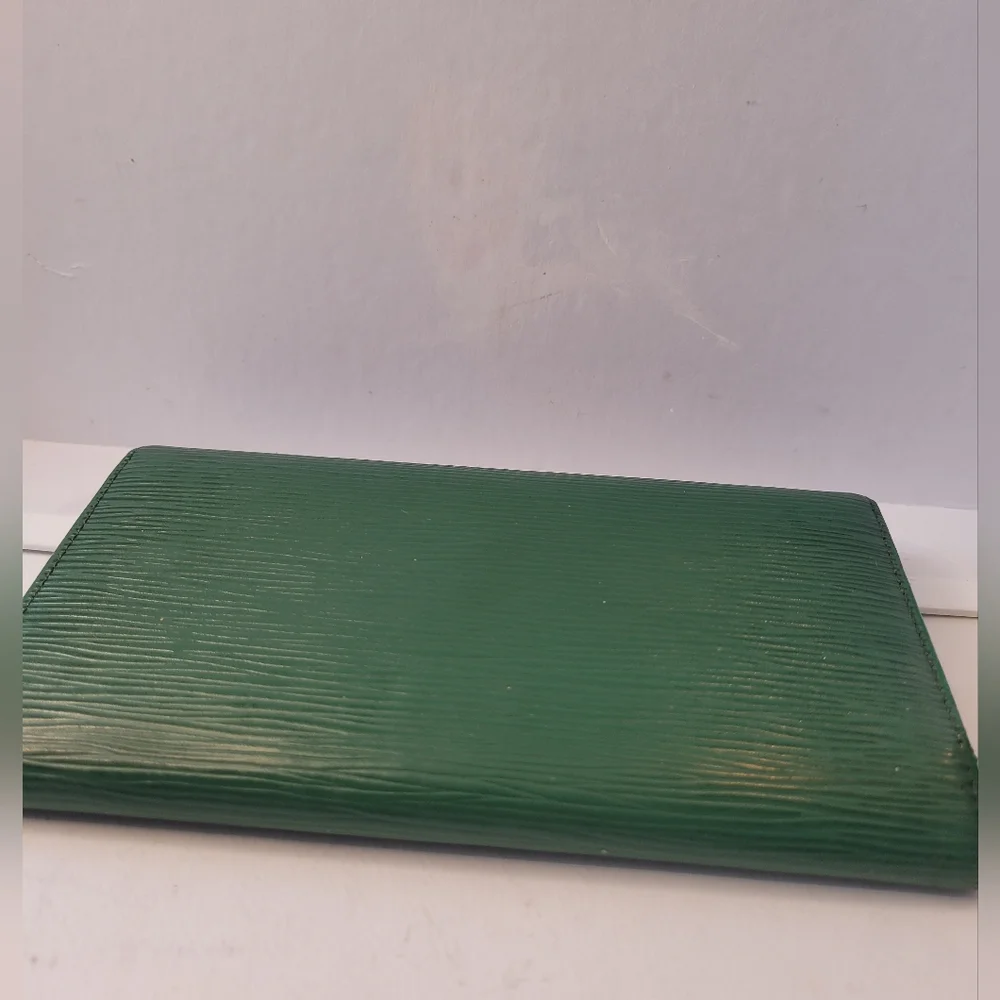 Louis Vuitton LV Epi Leather Long Sarah Wallet - Picture 3 of 7